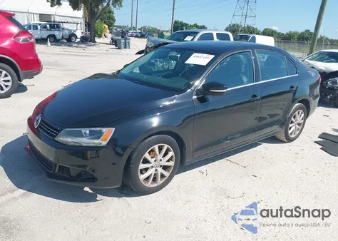 2013 Volkswagen Jetta 2.5L Se z USA, uszkodzony, nr VIN 3VWDP7AJ4DM402066